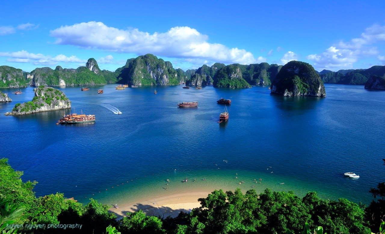 Teluk Ha Long Vietnam Tersenarai Antara 35 Keajaiban Asli 