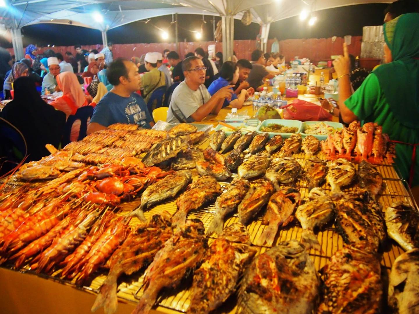 16 Tempat Makan Menarik Di Kota Kinabalu Sabah | Rileklah.com