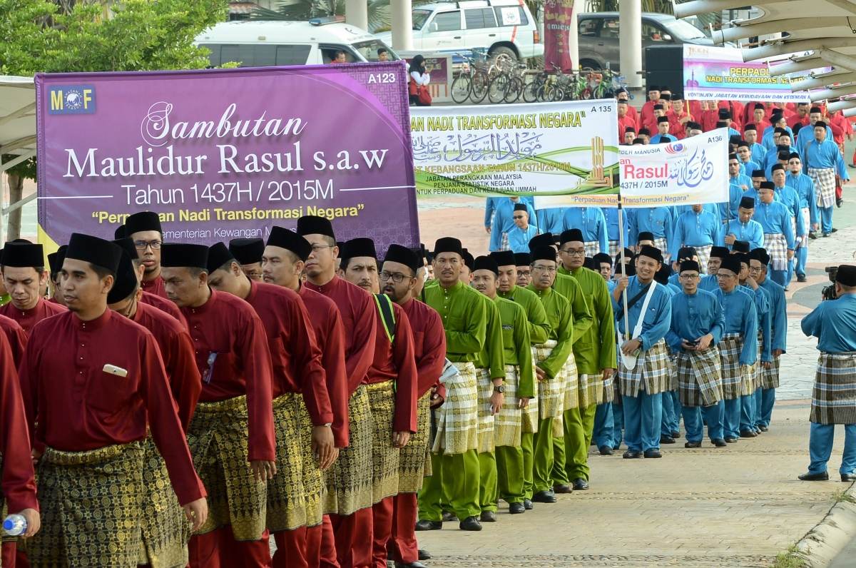 Hukum Sambut Maulidur Rasul. Boleh Ke Tak? | Rileklah.com