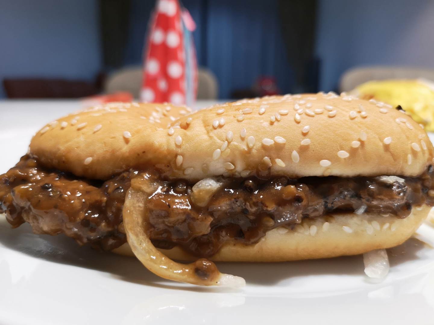 [VIDEO] Sejam Kena 'Sidai' Tunggu Burger, Bila Dapat Pula Daging Burger ...